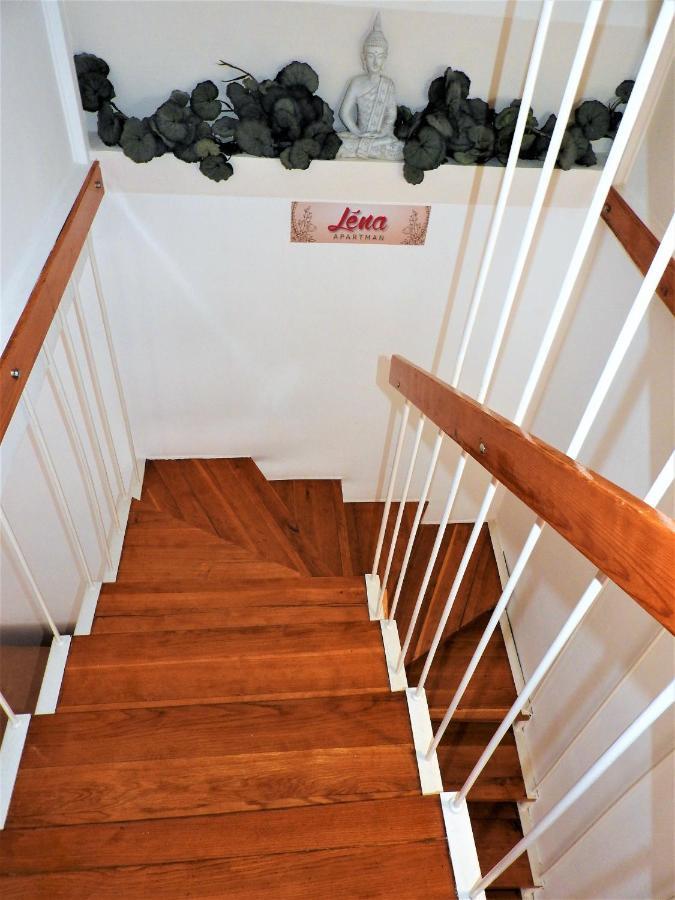 Lena Apartman - Eger Buitenkant foto
