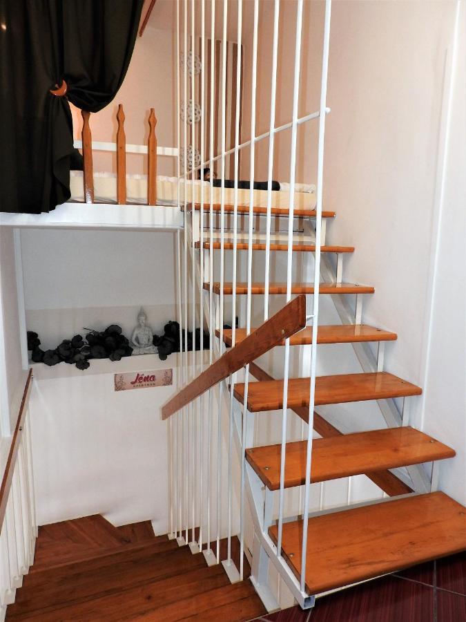 Lena Apartman - Eger Buitenkant foto