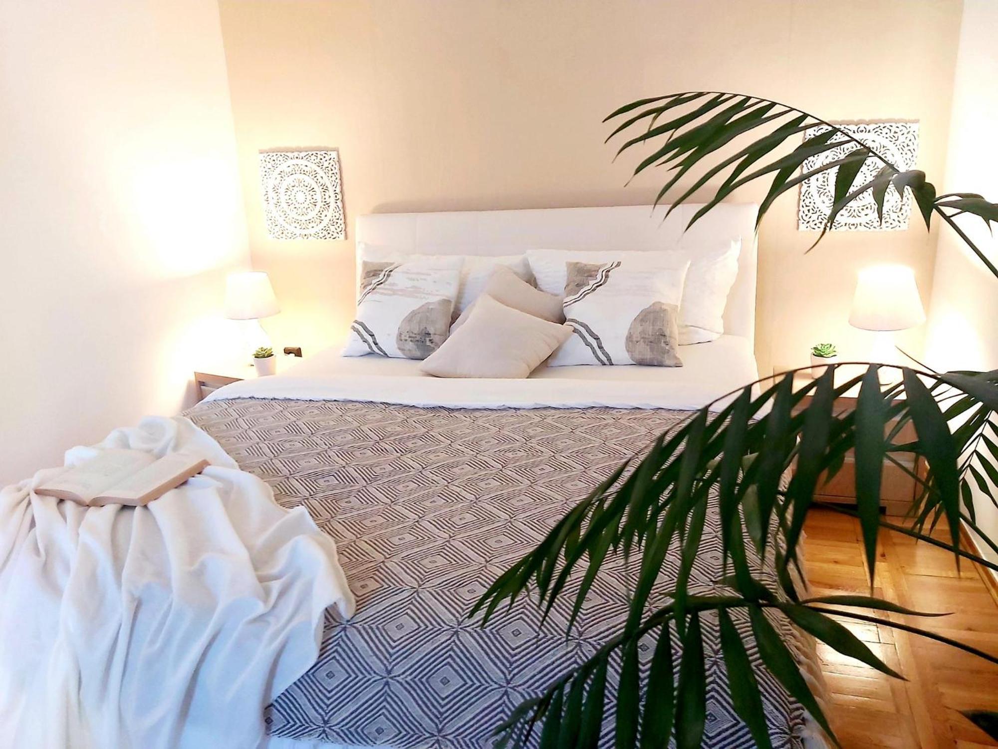 Lena Apartman - Eger Buitenkant foto
