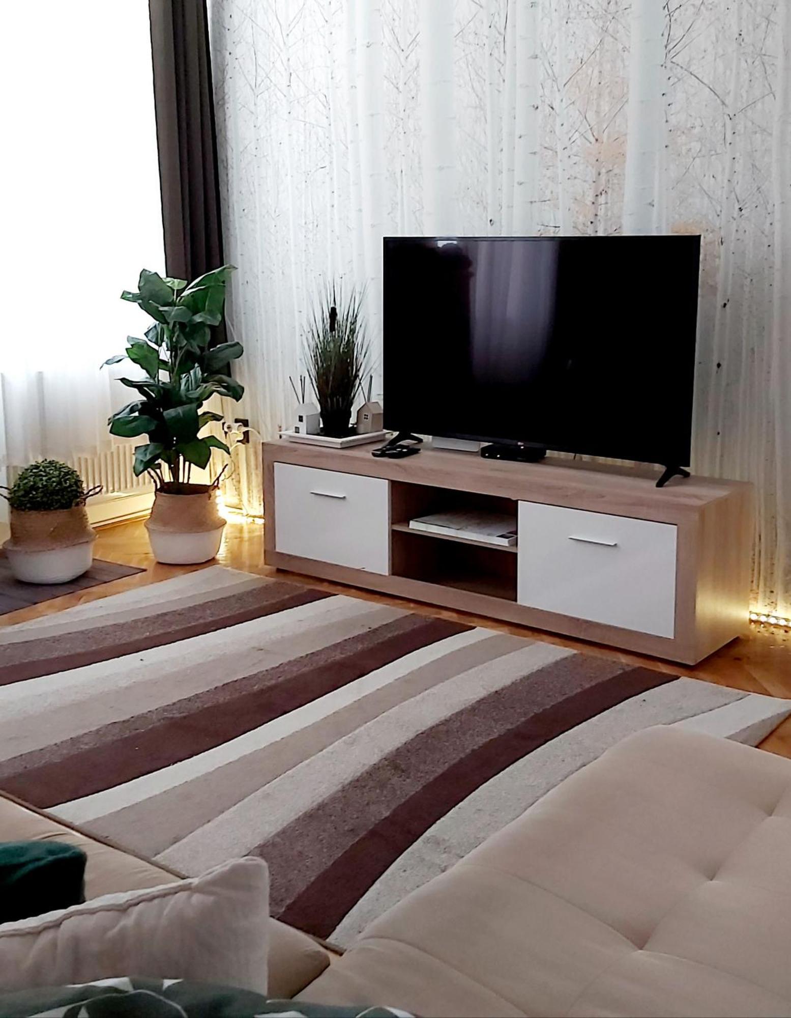 Lena Apartman - Eger Buitenkant foto